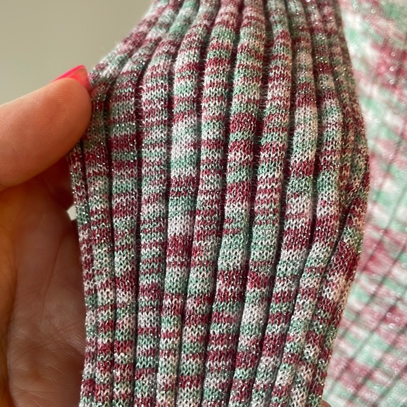 URBAN OUTFITTERS fitted ribbed stretch button front cropped sweater, lurex sz XS - Picture 4 of 10